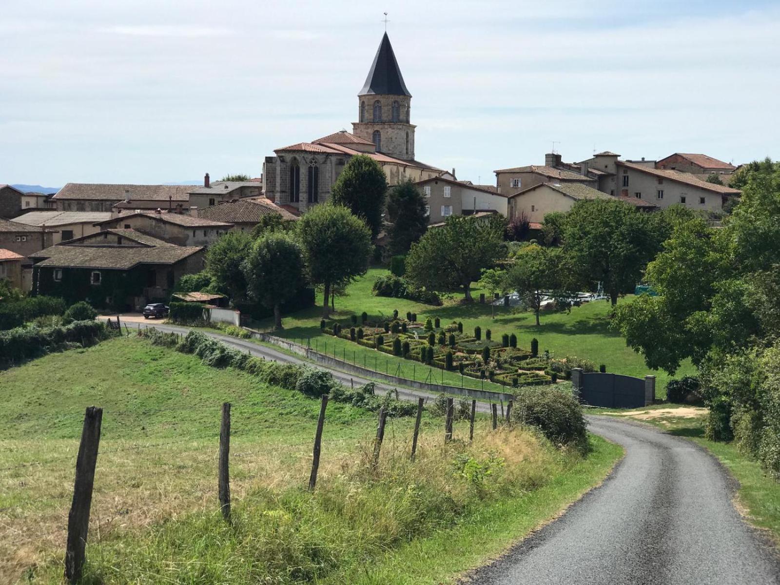 Le Jardin De Chignore Vollore-Ville Extérieur photo